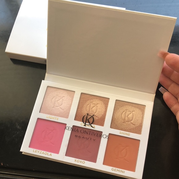 Kenia Ontiveros Beauty, Blush and Shine Kit - Picture 3 of 3